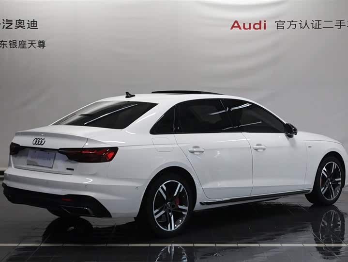 Фото 5 - Audi A4L