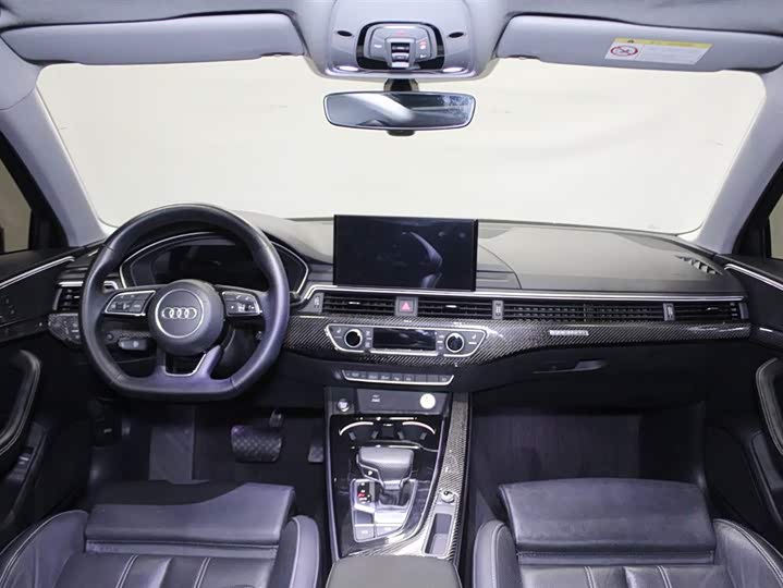 Фото 9 - Audi A4L