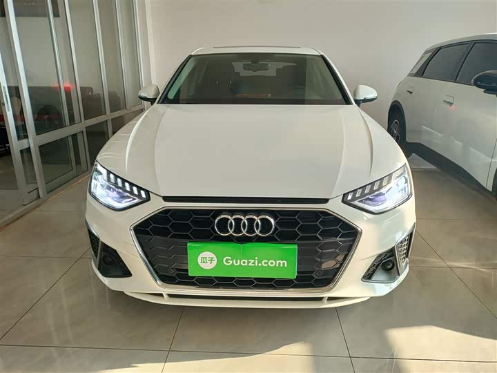 Фото 3 - Audi A4L