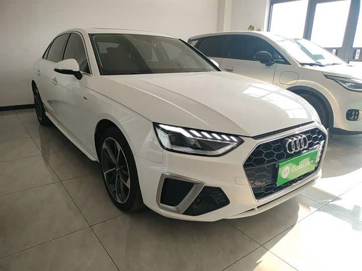 Фото 4 - Audi A4L