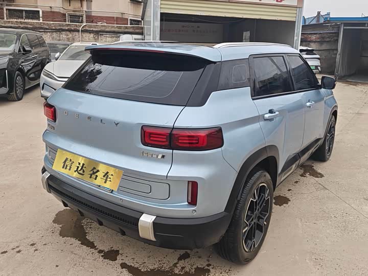 Фото 9 - Geely Icon