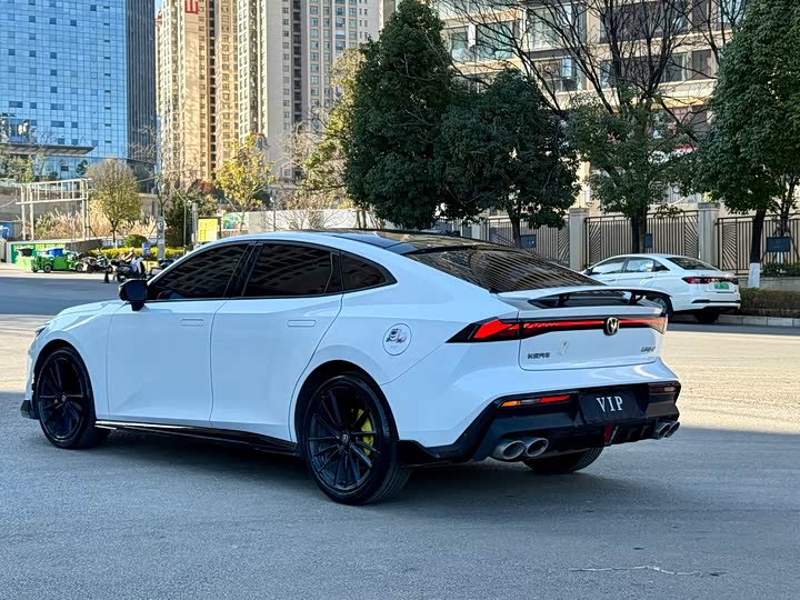 Фото 7 - Changan UNI-V