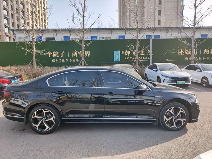 Фото 4 - Volkswagen Magotan