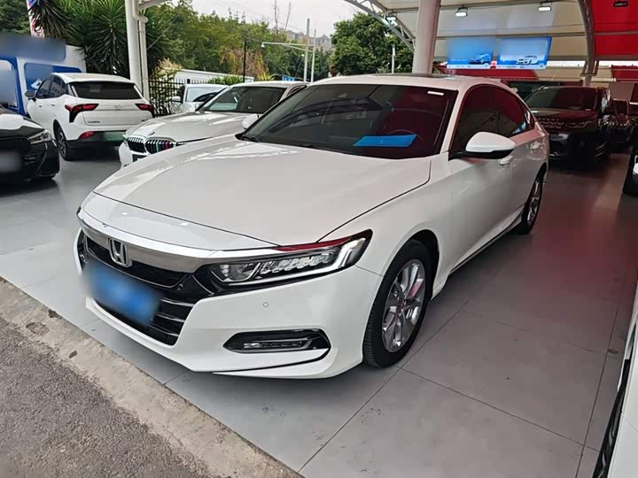 Фото 1 - Honda Accord