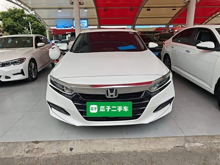 Фото 3 - Honda Accord