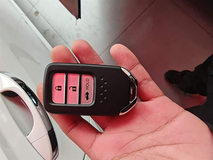 Фото 9 - Honda Accord