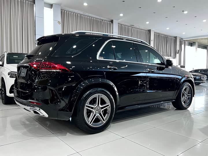 Фото 4 - Mercedes-Benz GLE-Class