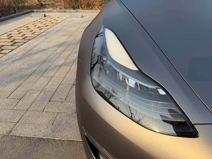 Фото 8 - Tesla Model 3