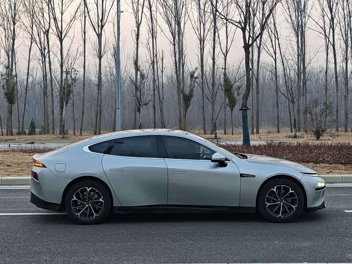 Фото 4 - XPeng P7