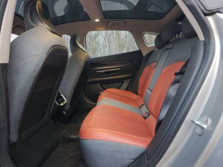 Фото 7 - XPeng P7