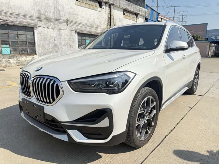 Фото 1 - BMW X1
