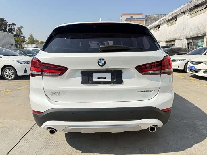 Фото 6 - BMW X1