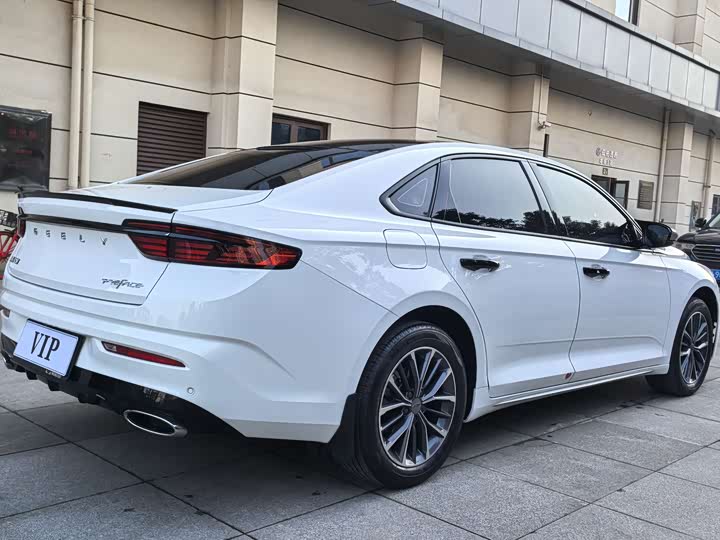 Фото 5 - Geely Preface