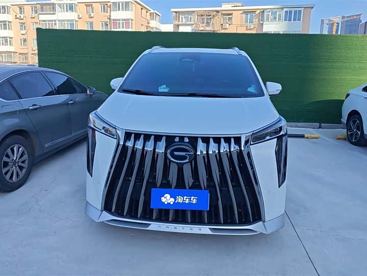 Фото 2 - GAC Trumpchi M8