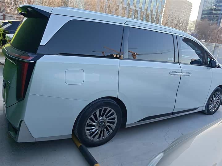 Фото 3 - GAC Trumpchi M8