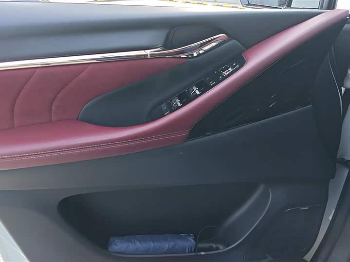 Фото 7 - GAC Trumpchi M8