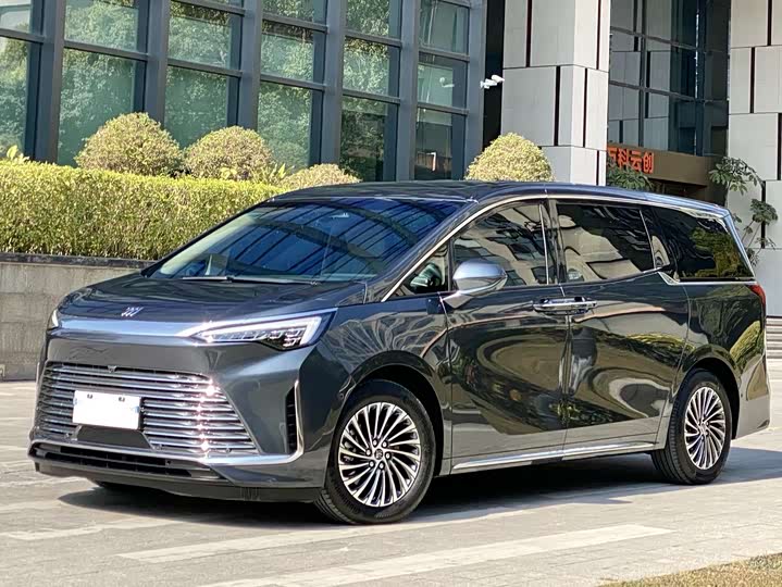 Фото 1 - Buick GL8 Century