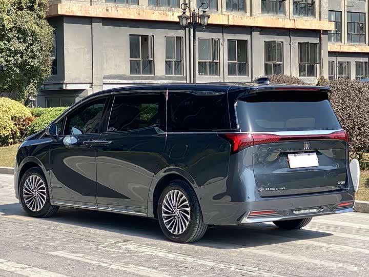 Фото 2 - Buick GL8 Century