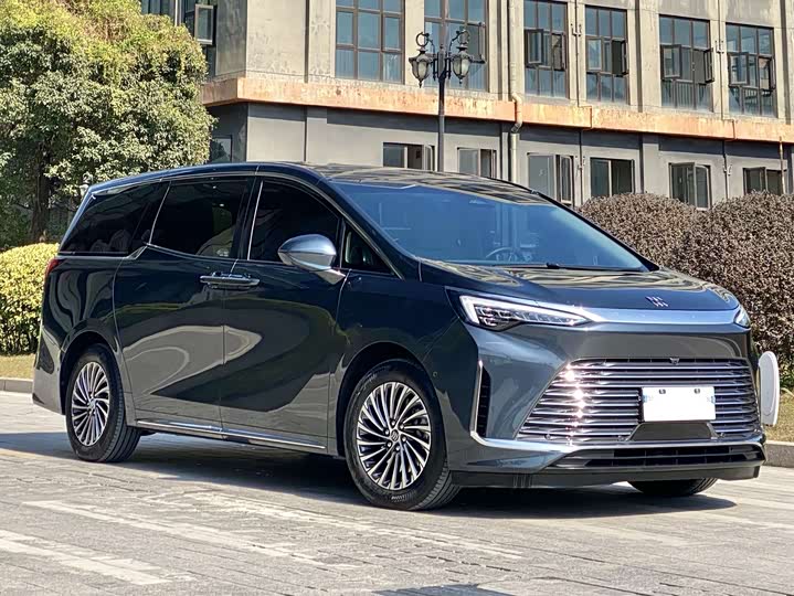 Фото 5 - Buick GL8 Century