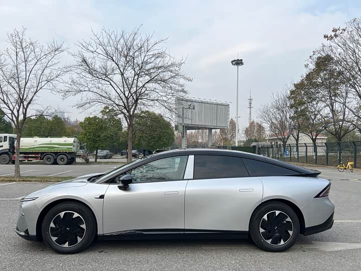 Фото 3 - XPeng F57