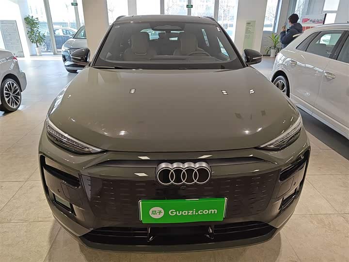 Фото 3 - Audi Q6L e-tron