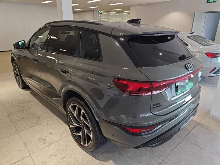Фото 5 - Audi Q6L e-tron
