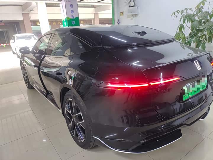 Фото 5 - Avatr 06