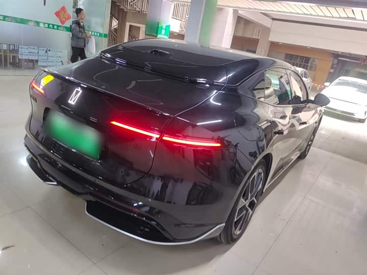 Фото 7 - Avatr 06