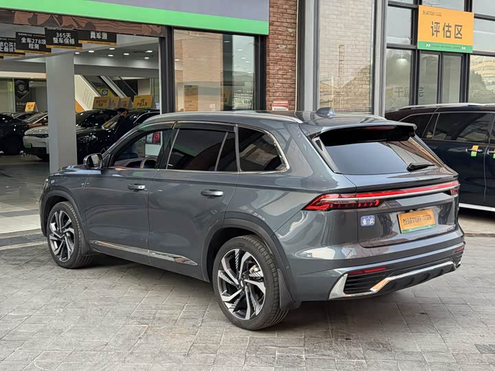 Фото 6 - Geely Monjaro