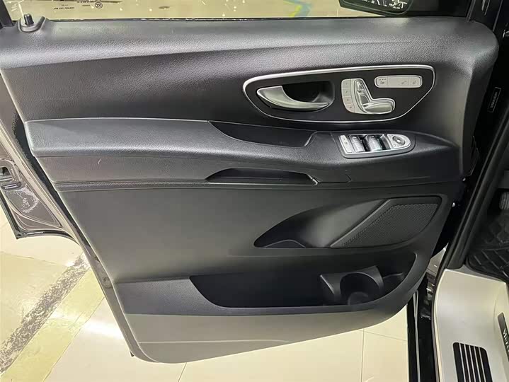 Фото 5 - Mercedes-Benz Vito