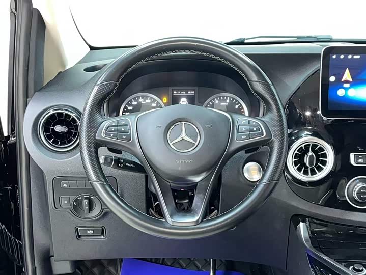Фото 9 - Mercedes-Benz Vito