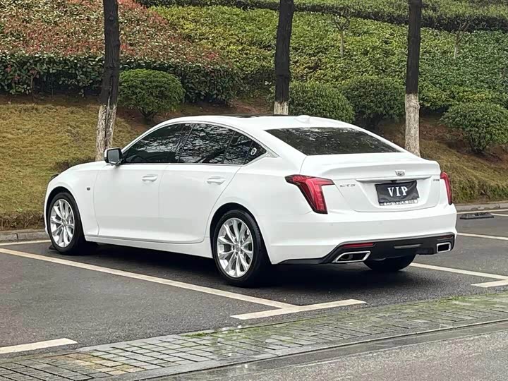 Фото 9 - Cadillac CT5