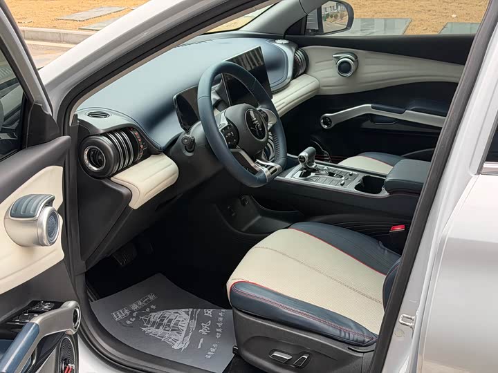 Фото 9 - BYD Yuan Plus