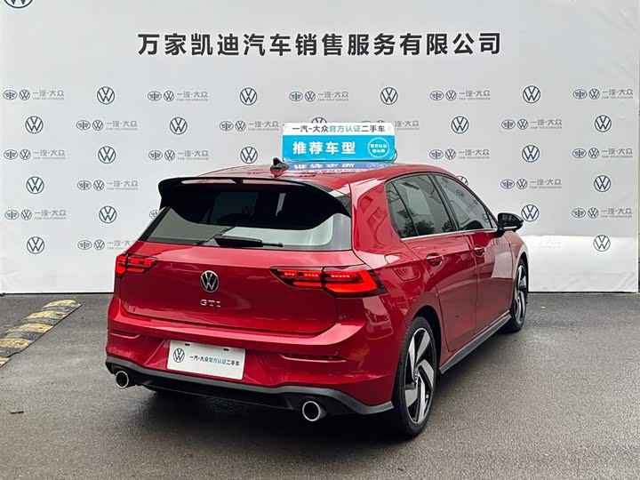 Фото 5 - Volkswagen Golf GTI