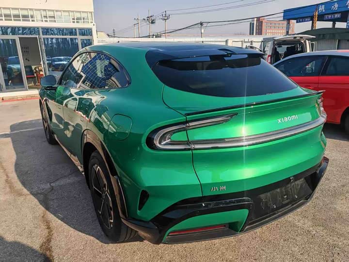 Фото 2 - Xiaomi YU7