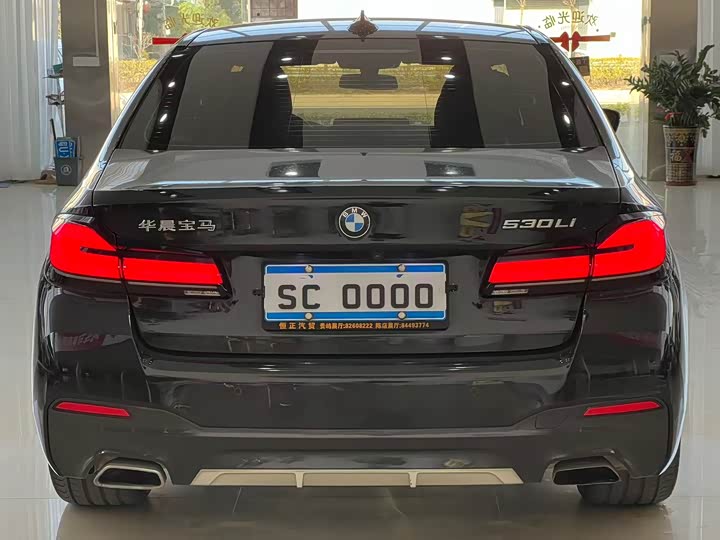 Фото 9 - BMW 5 Series