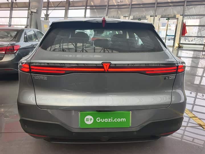 Фото 6 - Changan Deepal S05