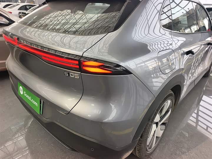 Фото 8 - Changan Deepal S05