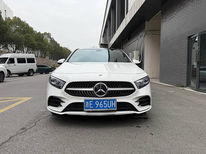 Фото 2 - Mercedes-Benz A-Class
