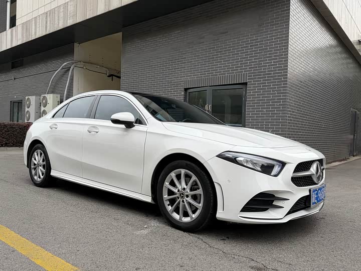 Фото 3 - Mercedes-Benz A-Class