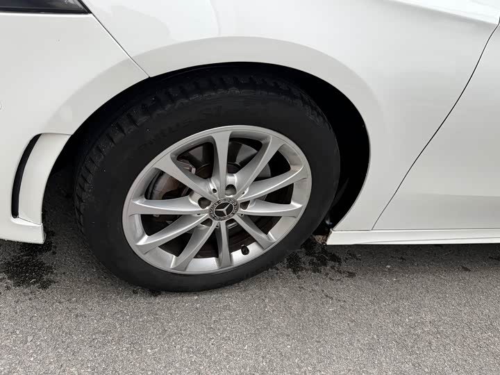 Фото 4 - Mercedes-Benz A-Class