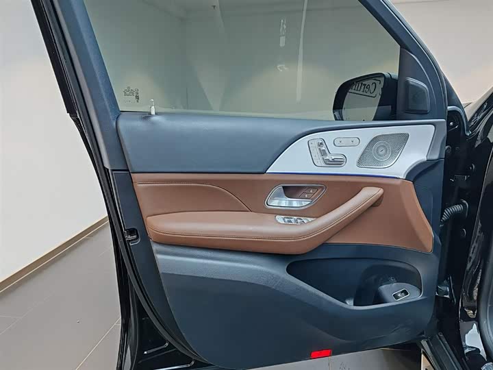 Фото 8 - Mercedes-Benz GLS-Class
