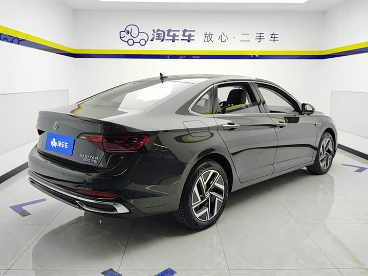 Фото 3 - Volkswagen Sagitar L