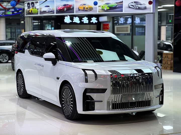 Фото 3 - Zeekr 009