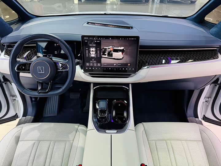 Фото 5 - Zeekr 009