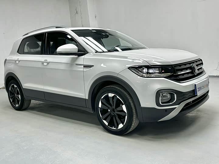 Фото 1 - Volkswagen Tacqua