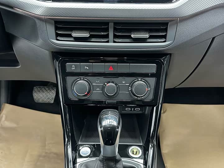 Фото 9 - Volkswagen Tacqua