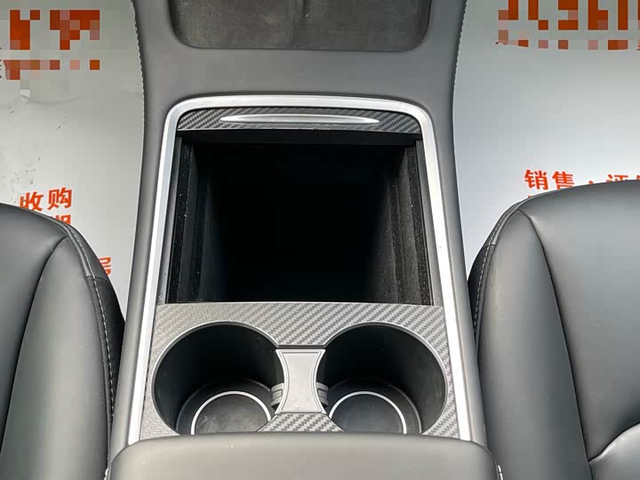 Фото 9 - Tesla Model 3