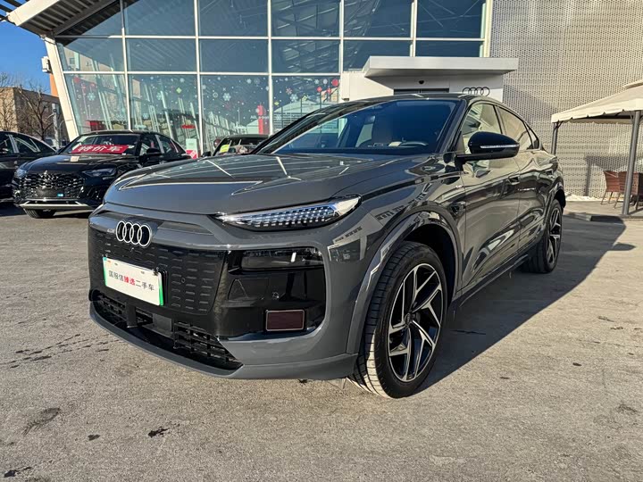 Фото 1 - Audi Q6L e-tron Sportback