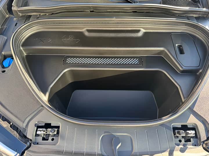 Фото 8 - Audi Q6L e-tron Sportback